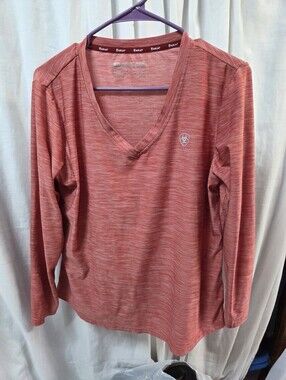 Ariat Women's Heathered Coral V-Neck Long Sleeve Top